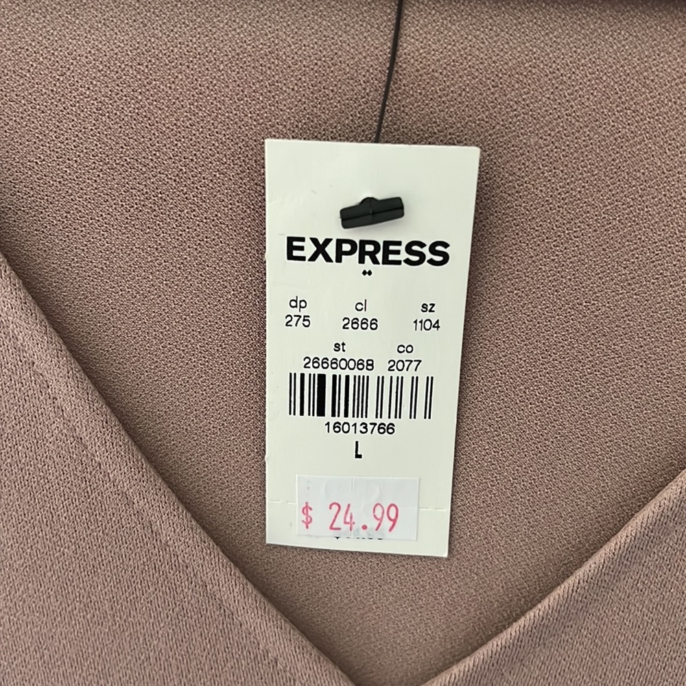 Express top NWT - Picture 2 of 4